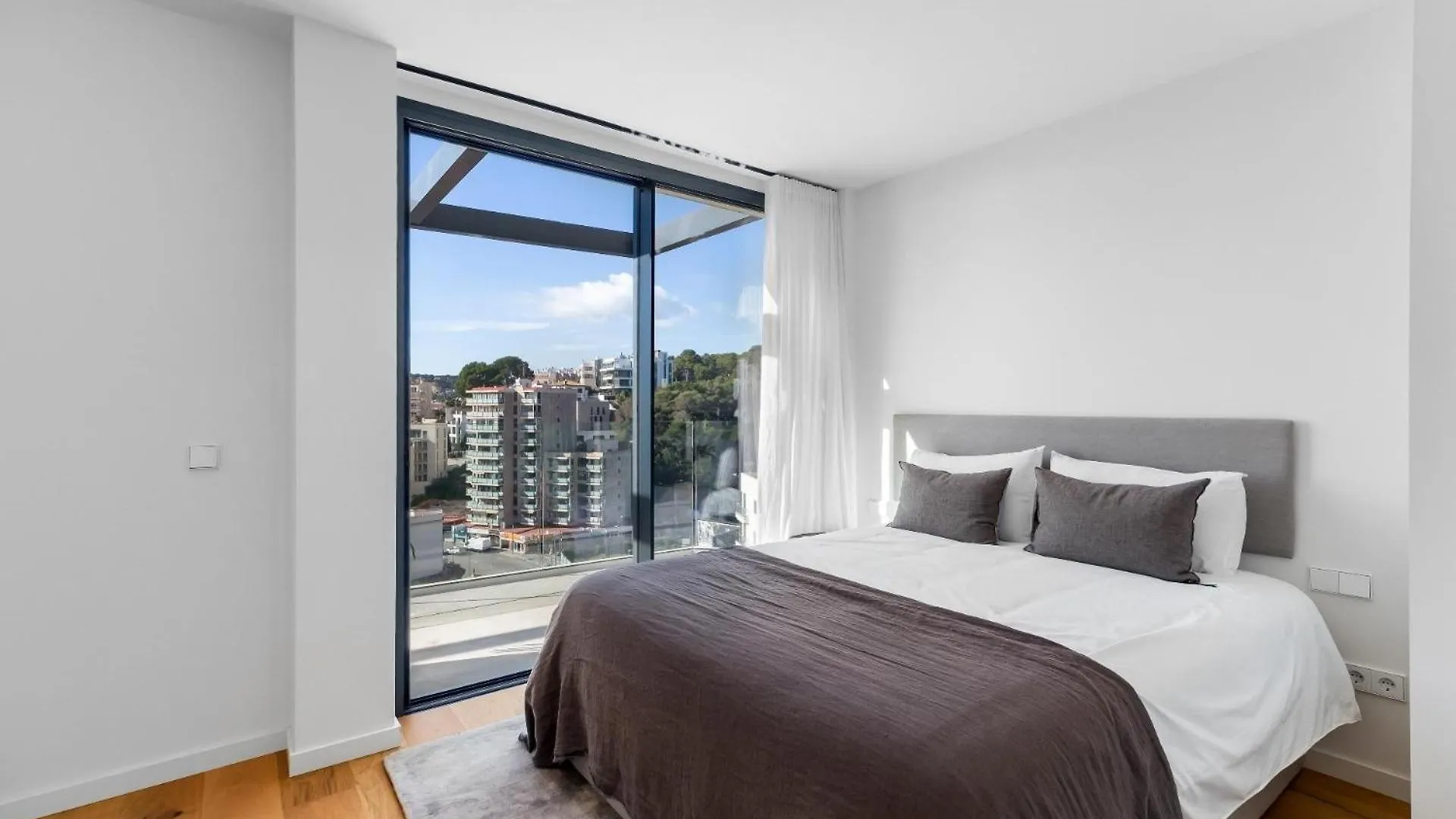 3Br - Pool, Sauna - What'App - 0034-604-103-768 - For Reservations! Apartment Palma de Mallorca Spain